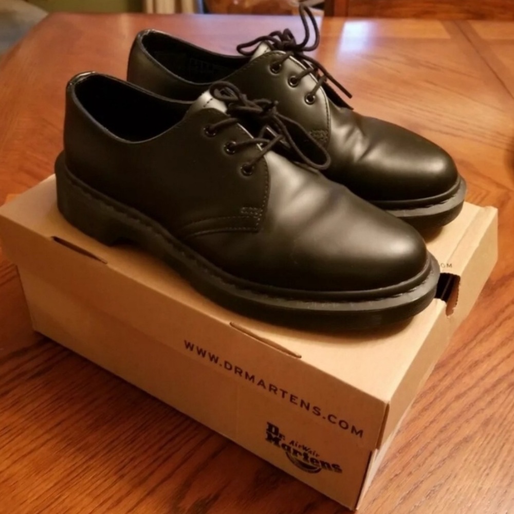 Black Dr. Marten oxfords